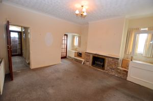 Lounge- click for photo gallery